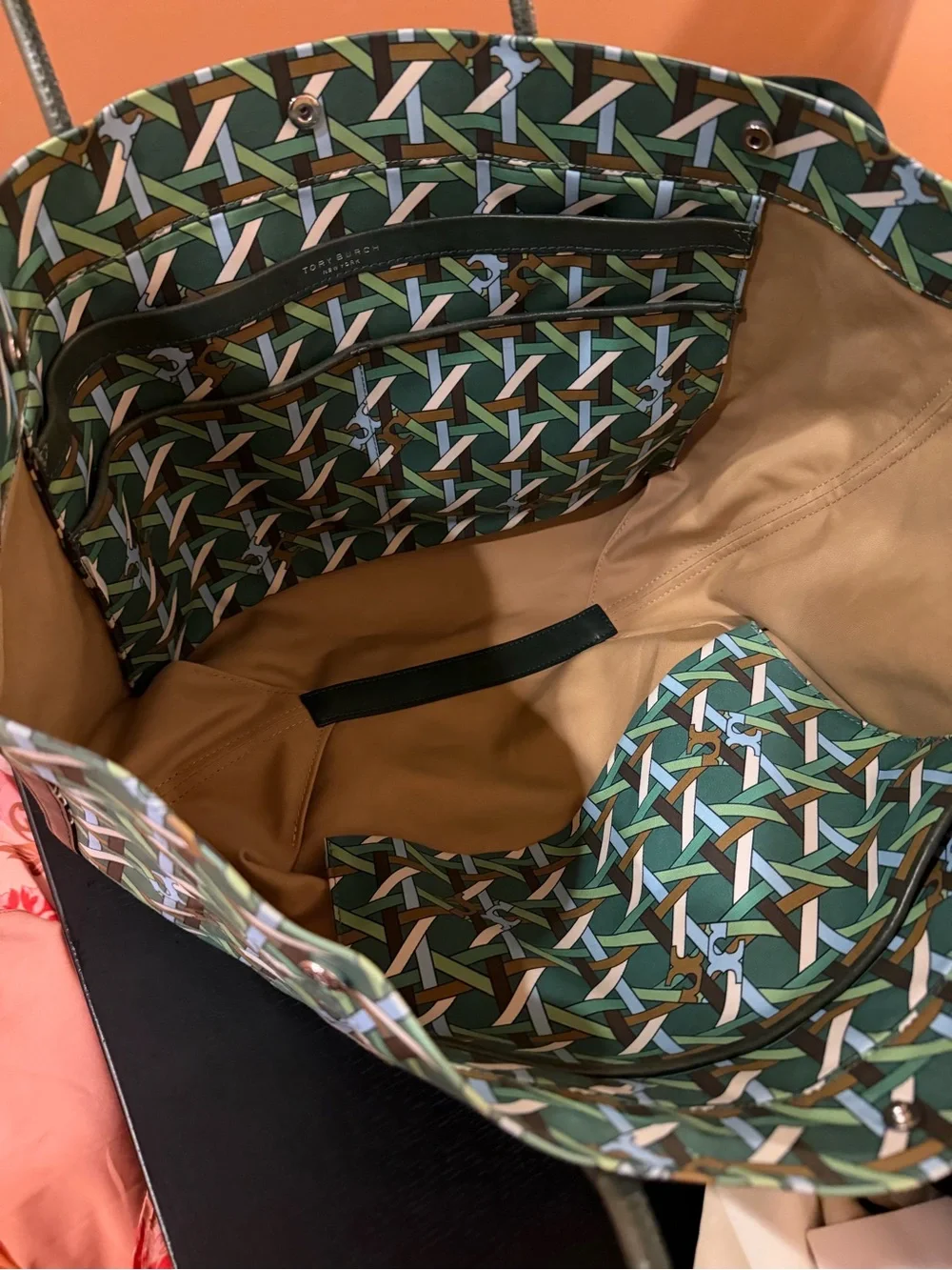Tory Burch Green Geometric Logo-Print Tote with Black Handles